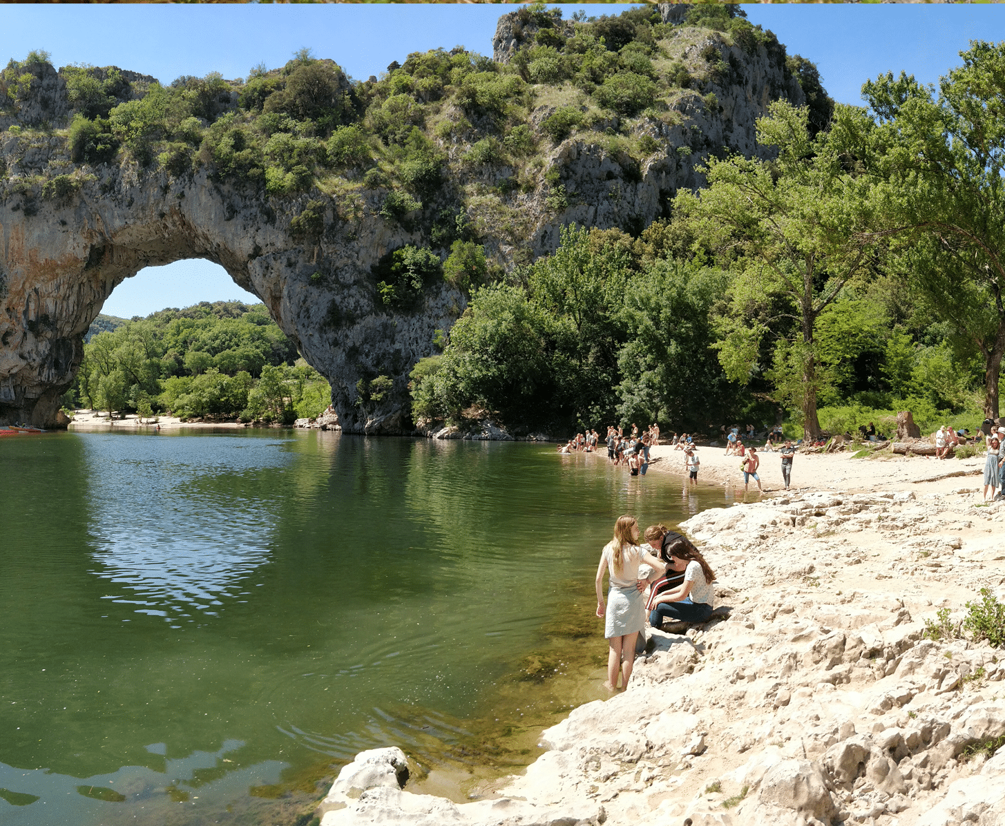 plage-pont-arc-aval