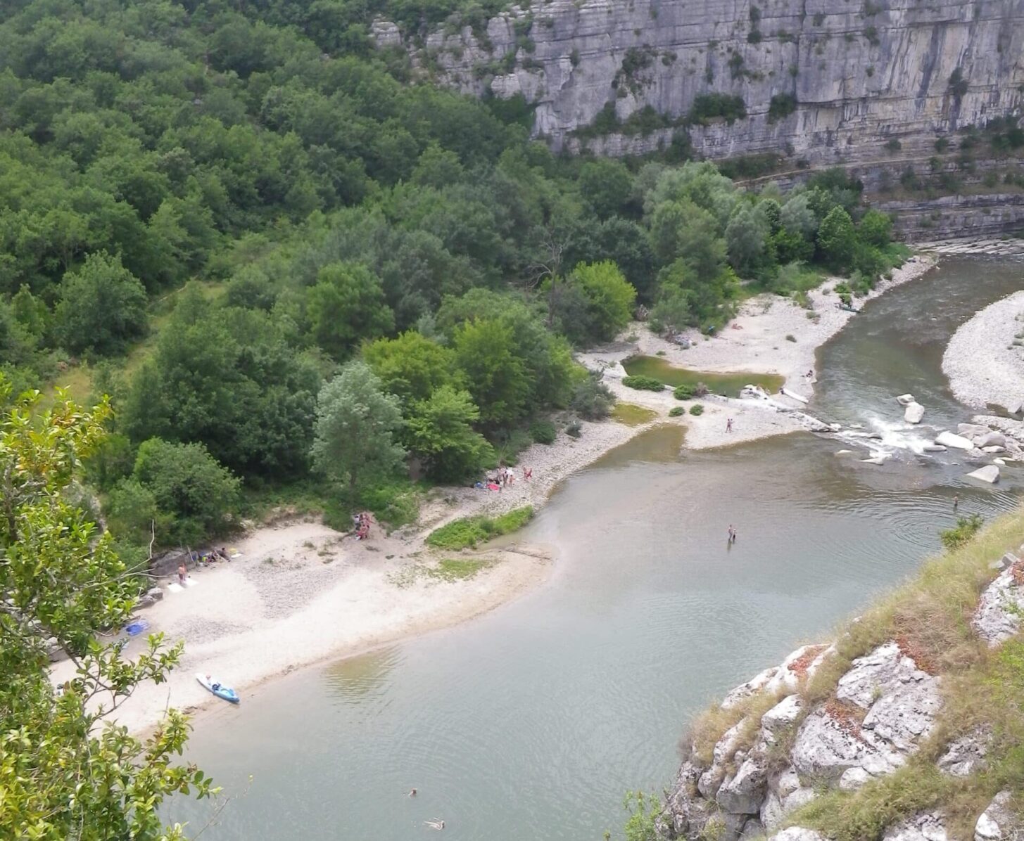 Cirques_Gens_baignade_aval